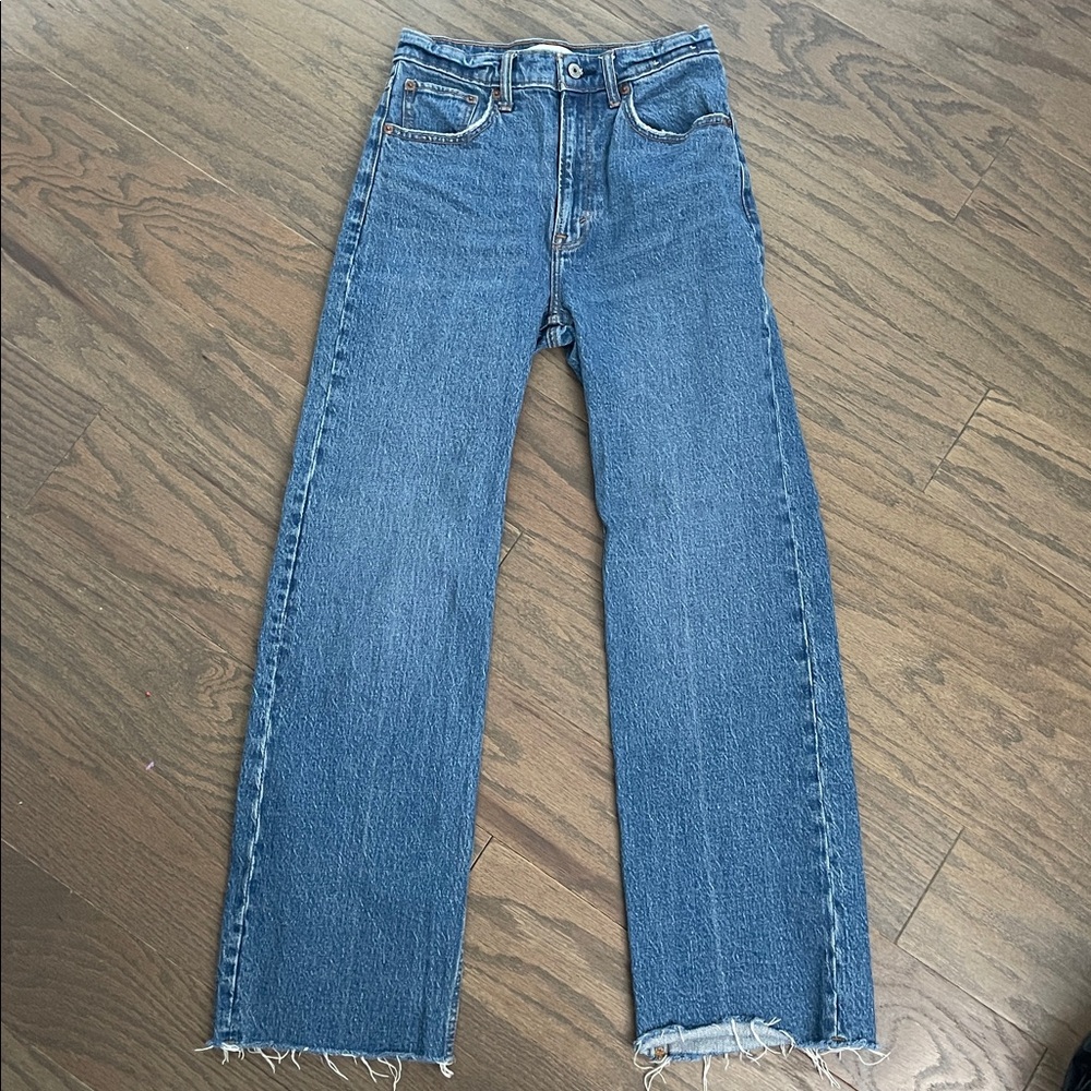 Abercrombie & Fitch High Rise 90s Relaxed Jean